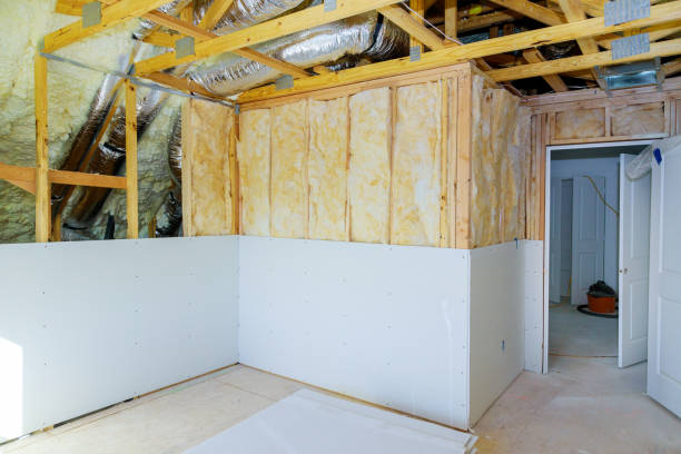 Best Insulation Installation Services in Bell Gardens, CA